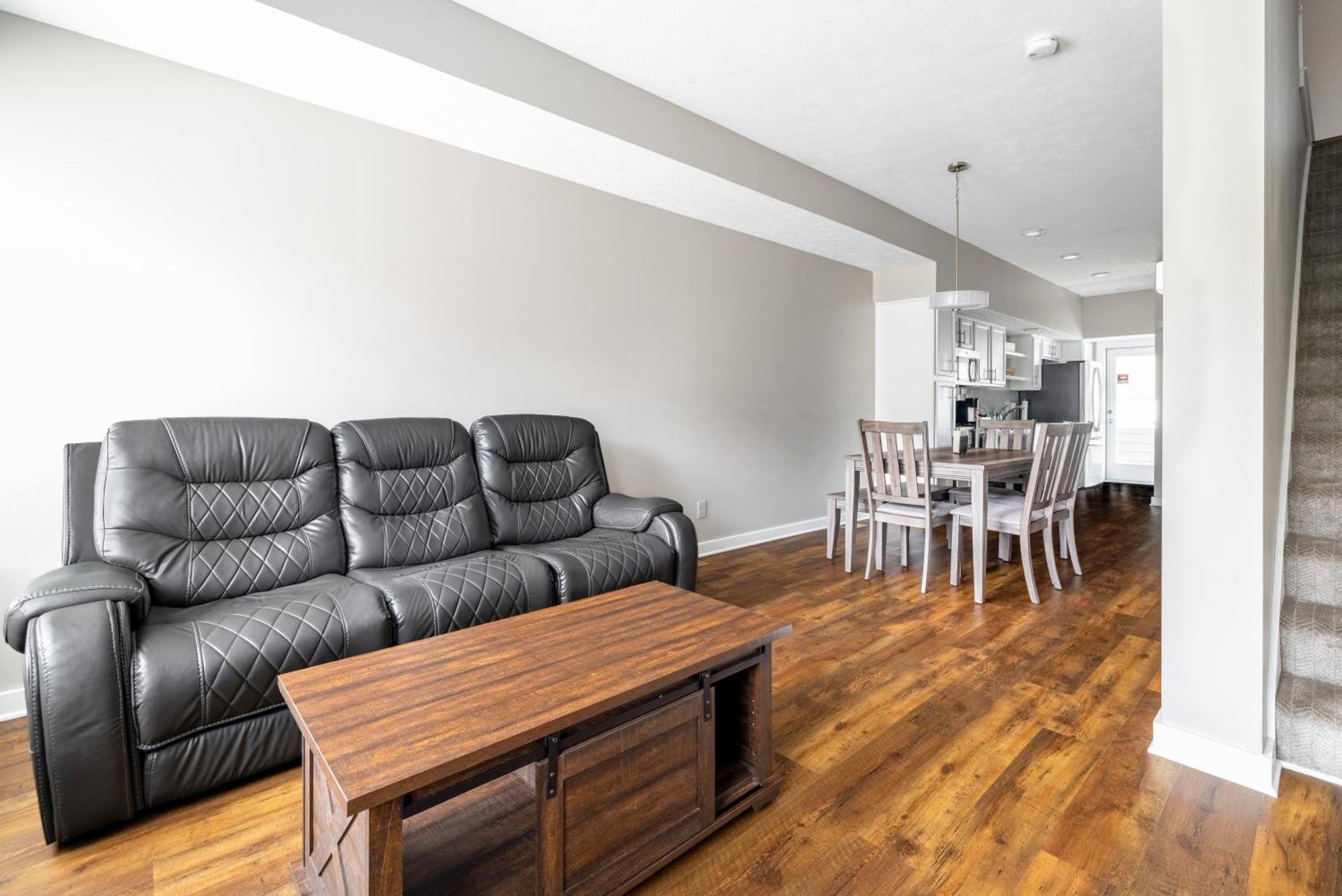 Luxury Downtown Townhome Unit 7 Cleveland Exteriér fotografie