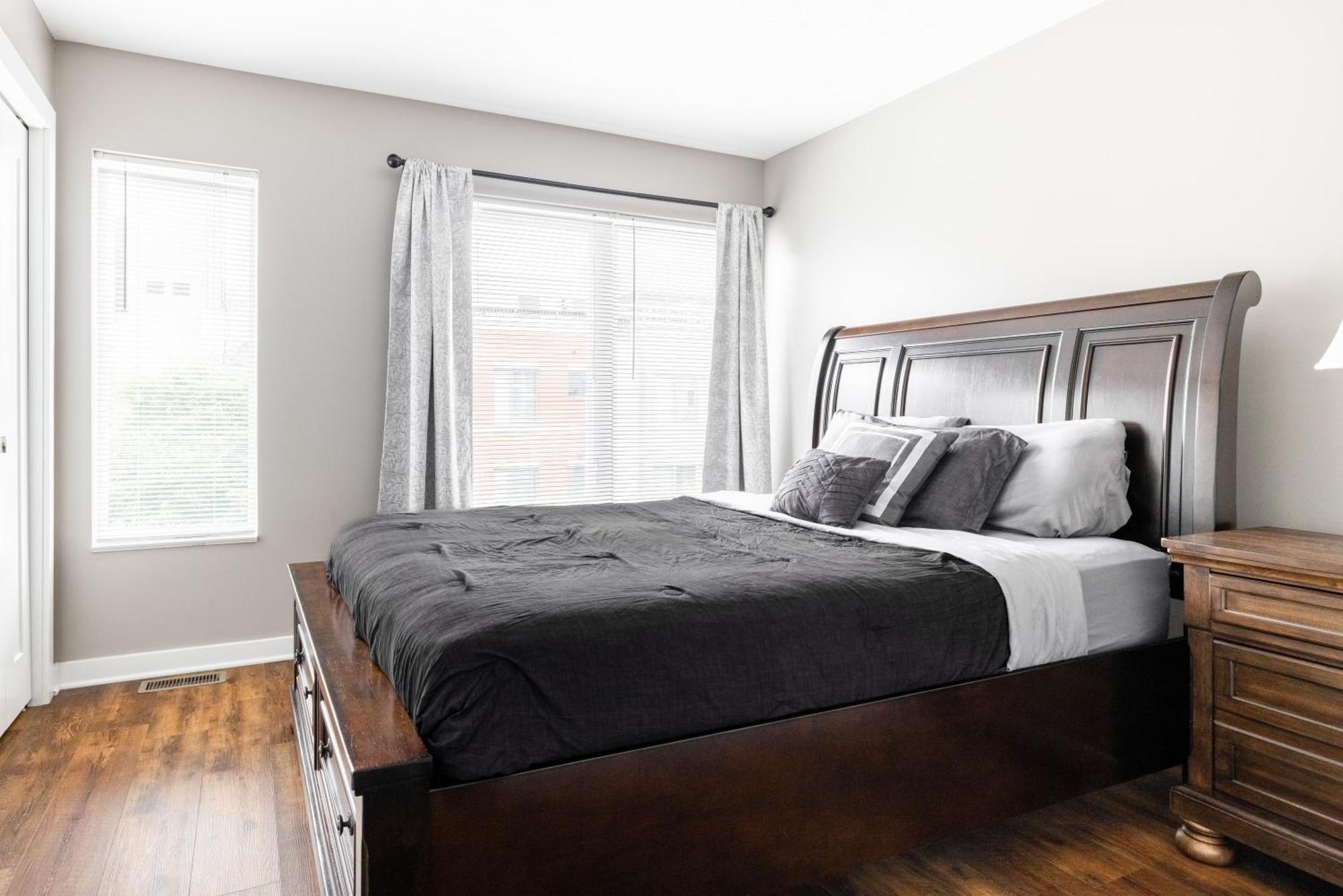 Luxury Downtown Townhome Unit 7 Cleveland Exteriér fotografie